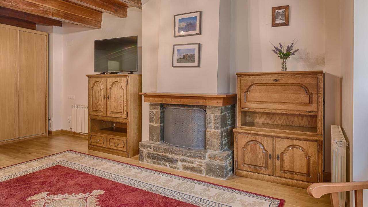 Апартаменты Saplan Real Estate Montlude Лес Экстерьер фото